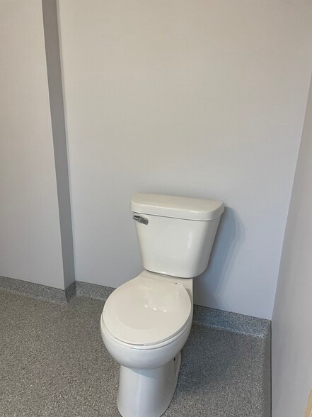 Unit 3 - 1826 E Superior St