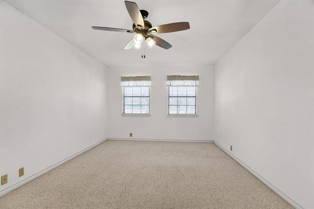 Building Photo - 924 W Kiowa Dr