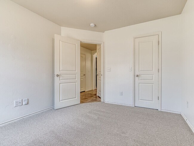 Building Photo - 4 Bedroom Home in Sonoma Lake - 3 Car Gara...