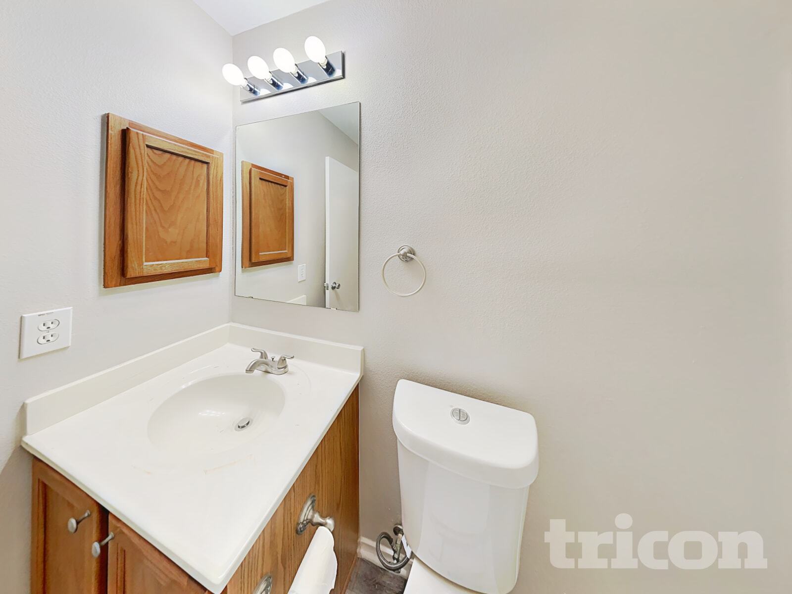 Building Photo - 160 Hanging Moss Dr