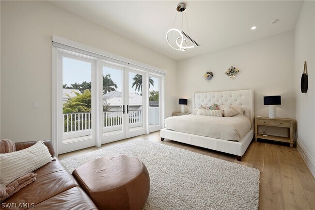 Building Photo - 215 3rd Ave N