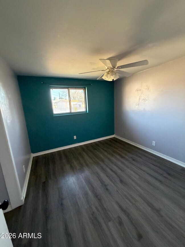 Building Photo - 2849 Dove Dr