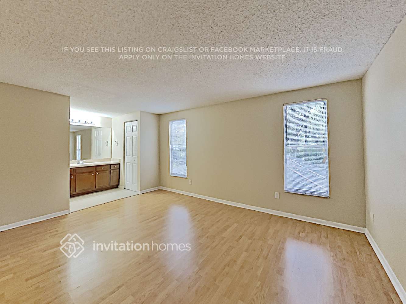 Building Photo - 16334 Bonneville Dr