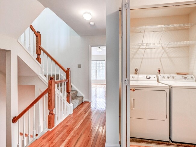 Building Photo - 11919 Thurloe Dr