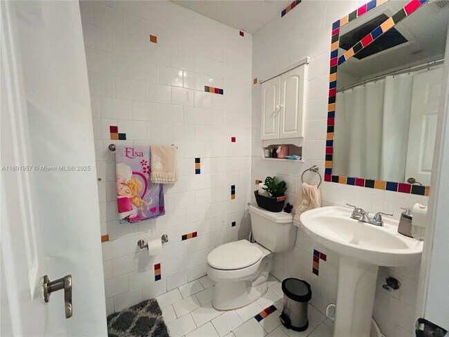 Building Photo - 3452 SW 113th Ct
