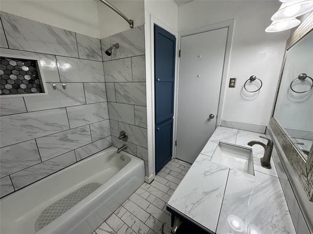 Building Photo - 1009 Imperial Dr