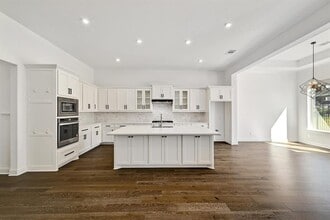 Building Photo - 2124 Bel Paese Bnd
