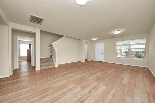 Building Photo - 17006 Kemble Creek Dr