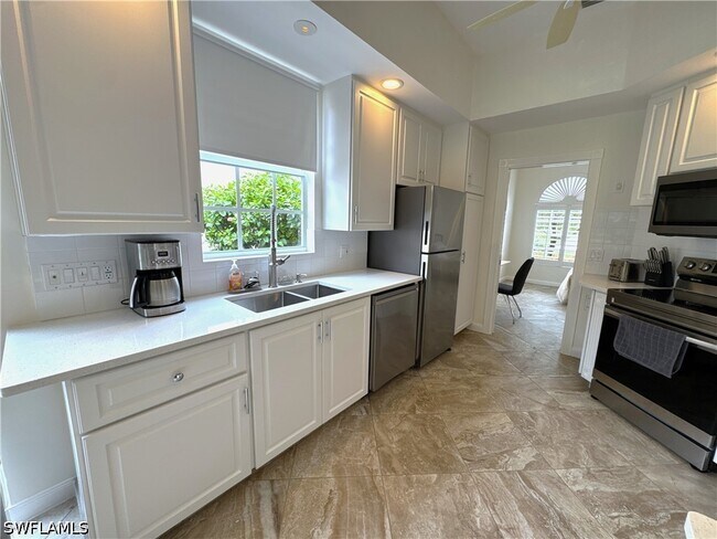 Building Photo - 4402 Novato Ct
