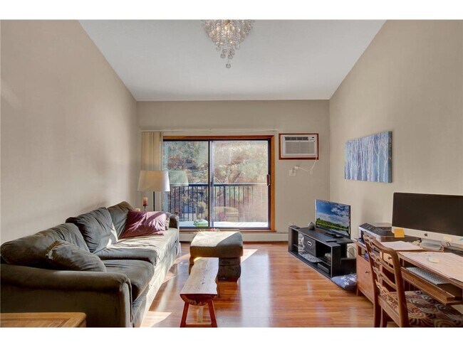 Building Photo - 7300 York Ave S