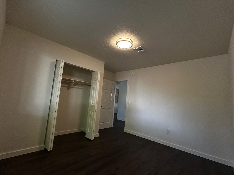 Building Photo - 3184 N Corrine Dr