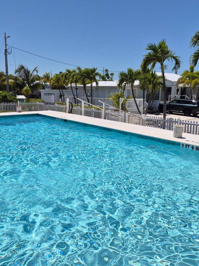 Building Photo - 55 Boca Chica Rd