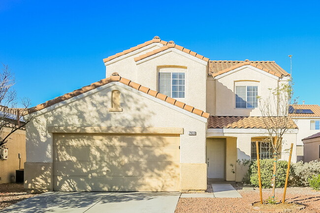 Building Photo - 7933 Hollow Pine St