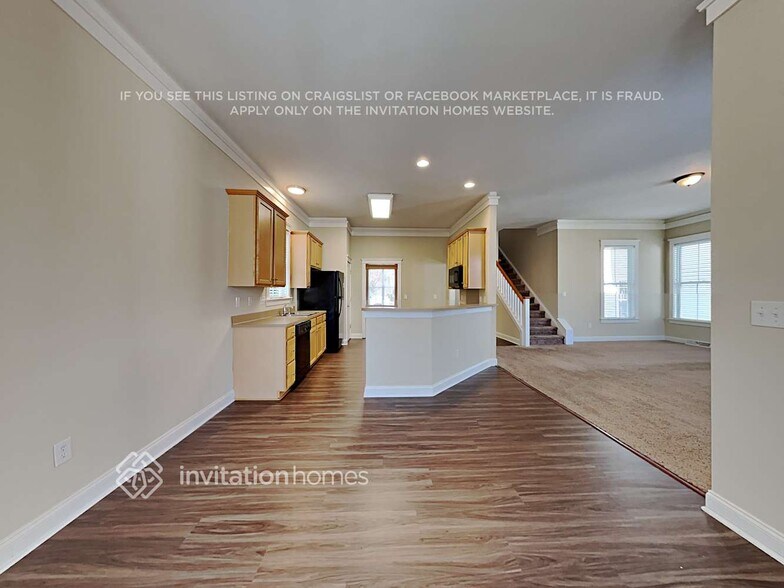 Building Photo - 158 Water Oak Dr