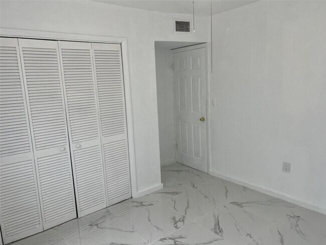 Building Photo - 2441 NW 13th St