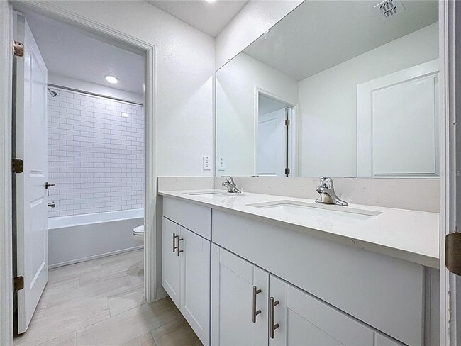 Building Photo - 17498 Happytrails St