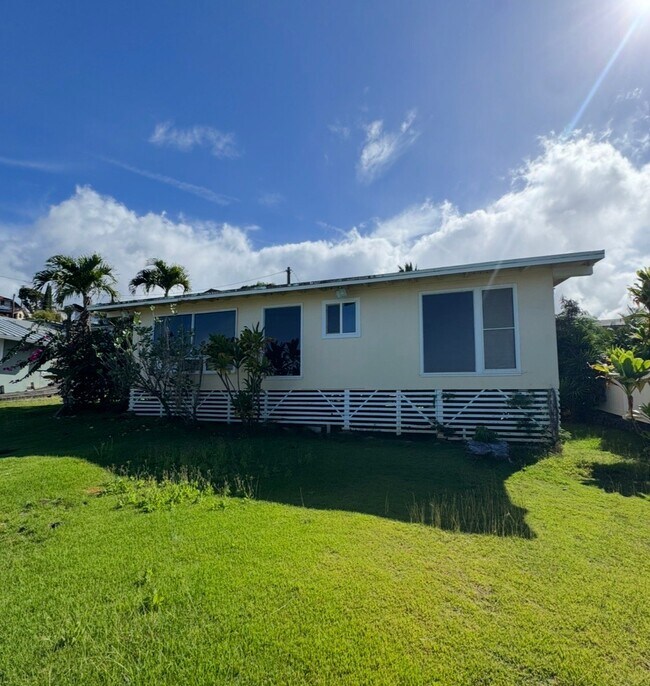 Building Photo - 1326 Alewa Dr