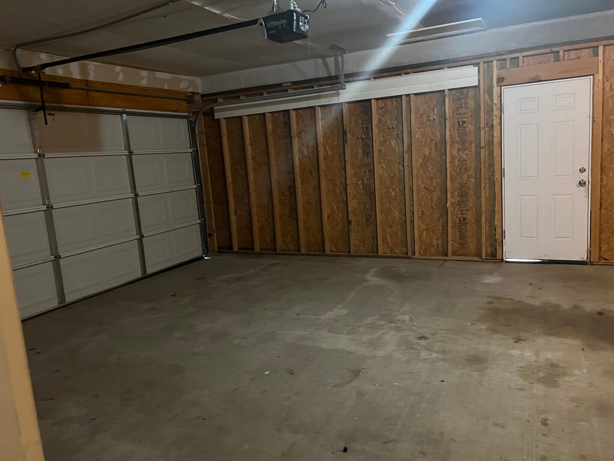 Building Photo - 524 Ranch Dr