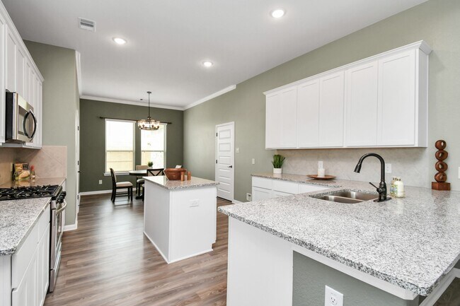 Building Photo - 395 Hunter Rnch Wy