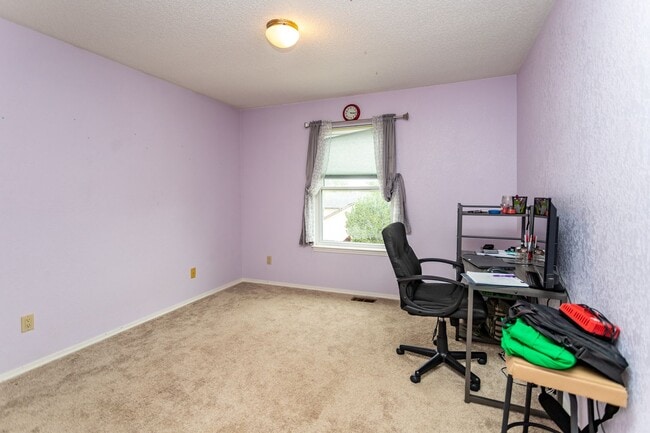 Building Photo - Beautiful Briargate Home on a Spacious Cor...