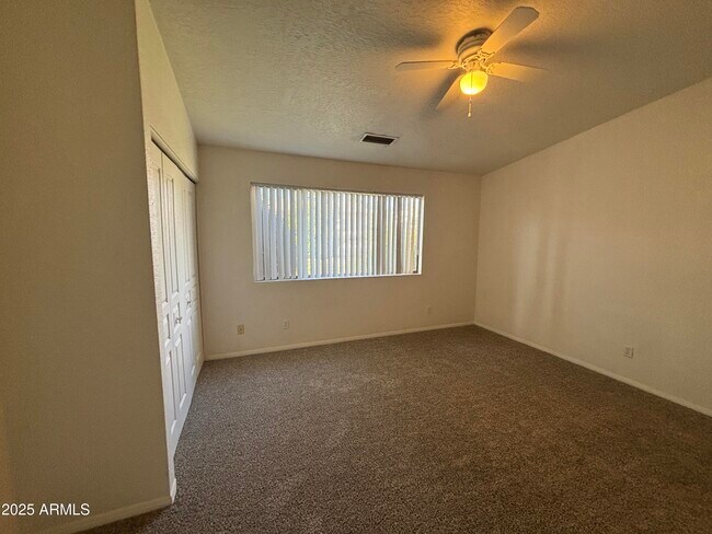 Building Photo - 1421 Laree Ave