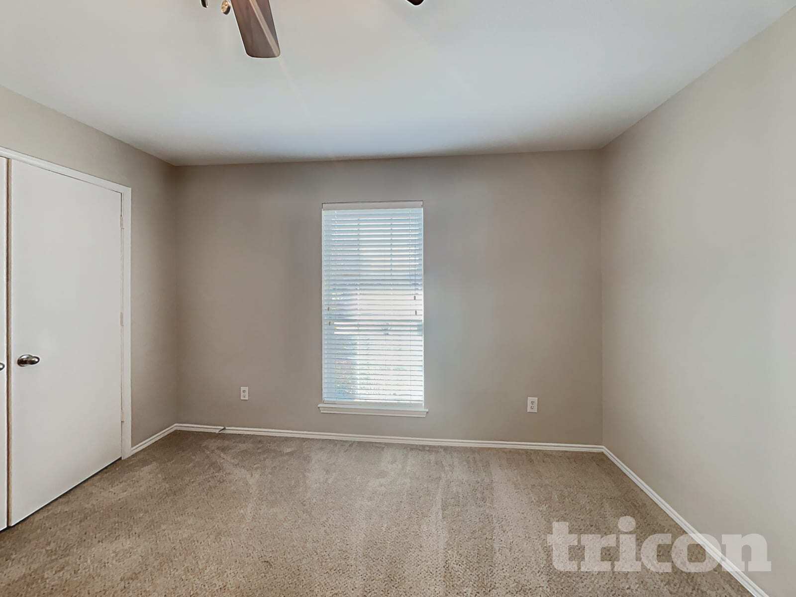 Building Photo - 1563 Nottingham Dr