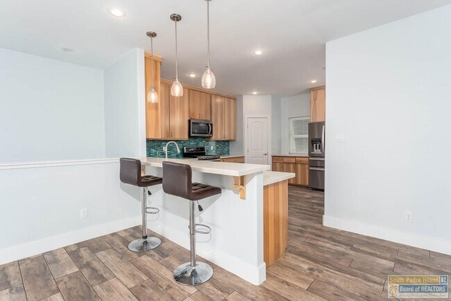 Building Photo - 133 Oleander Dr