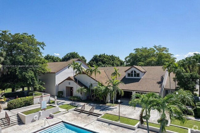 Building Photo - 9277 SW 138th Pl