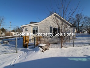 Building Photo - MUNCIE 1 BR 1 BA House with Huge Covered Deck and Fenced Yard (NO SECTION 8)