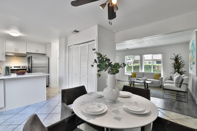 Building Photo - 5388 Fig Grove Ct