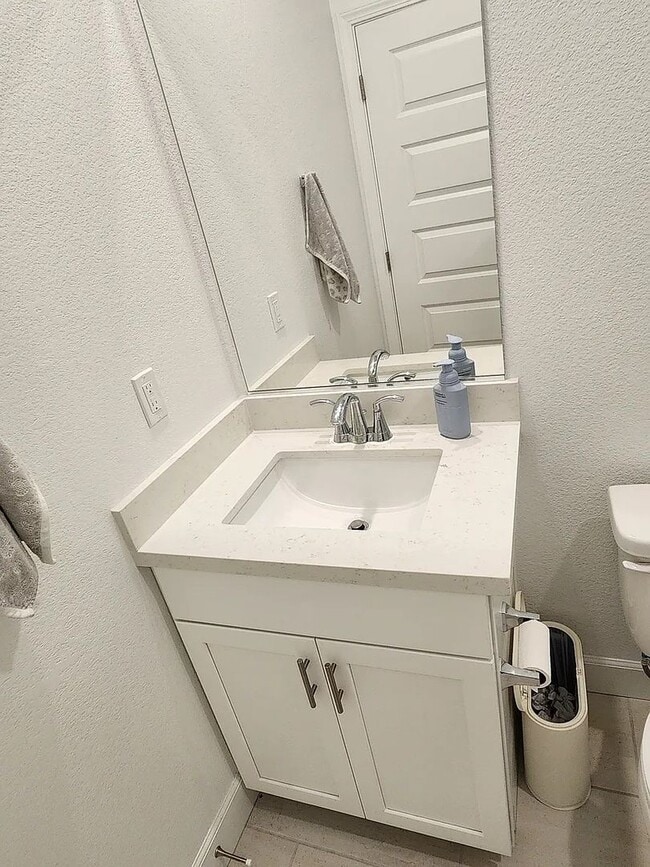 Building Photo - 1BR w/ Utilities Package & Wi-Fi in Stockton