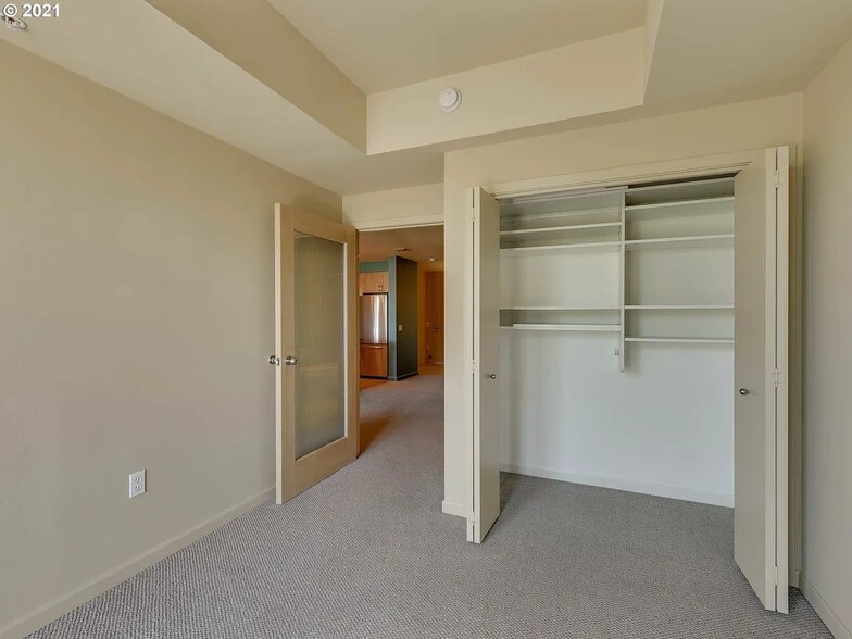 Building Photo - 1620 NE Broadway St