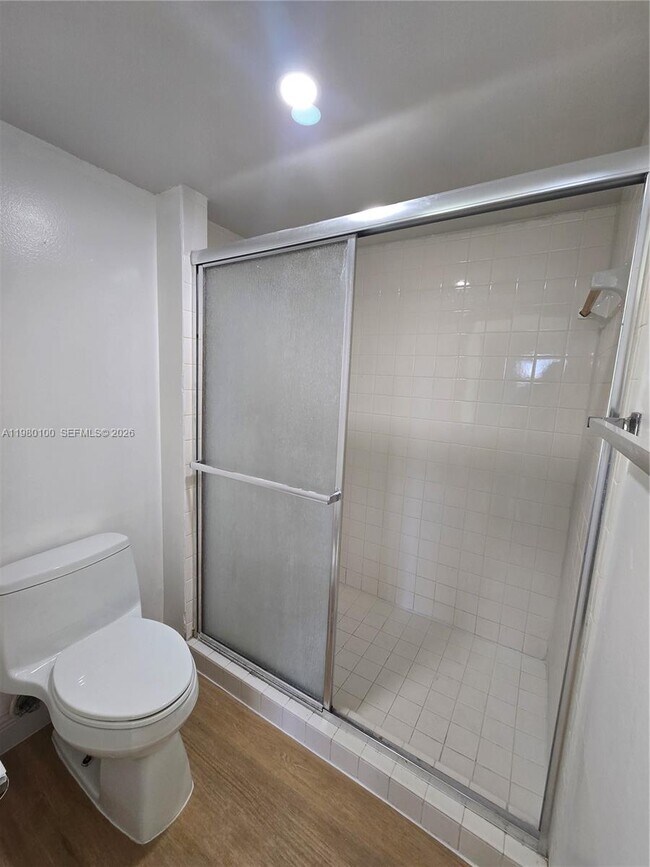 Building Photo - 2510 SE 19th Pl