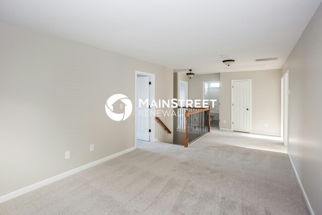 Building Photo - 4204 Houldsworth Dr