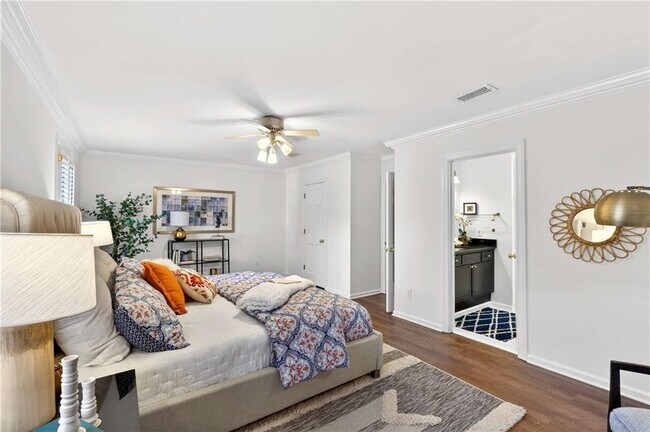 Building Photo - 15 Prescott Walk NE