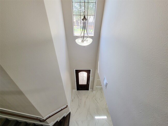 Building Photo - 11130 Celano Dr