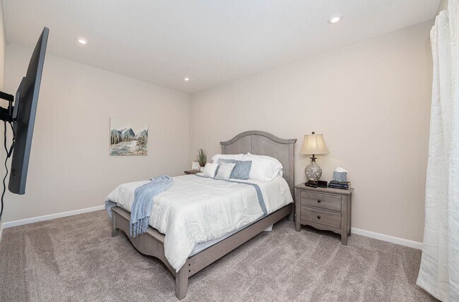 Building Photo - Fully furnished brand new construction. Luxury in HOA with pool