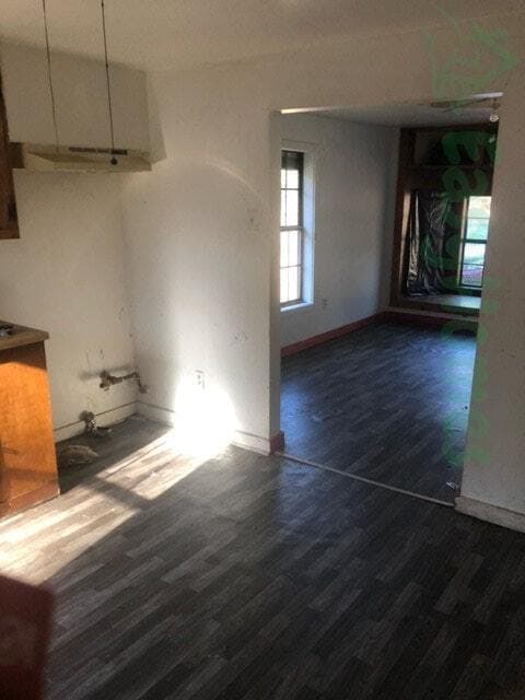 Building Photo - 824 S Main St