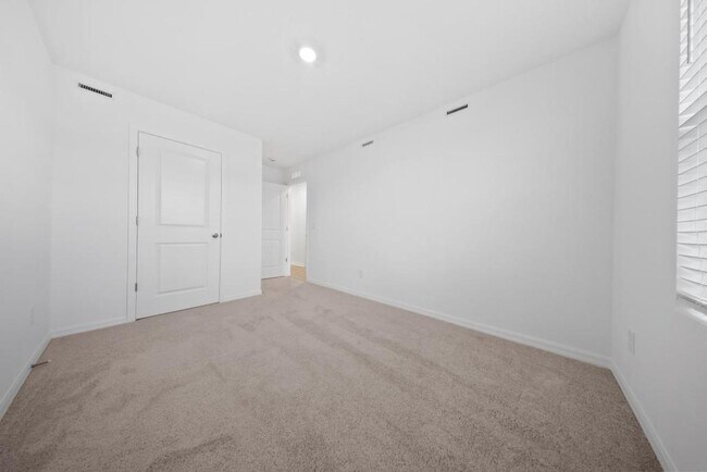 Building Photo - 17538 Northlake Grv Dr