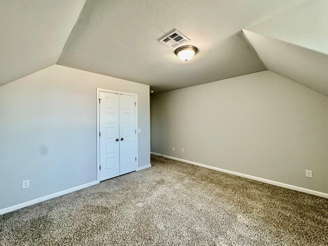 Building Photo - 18305 Autumn Grv Ct