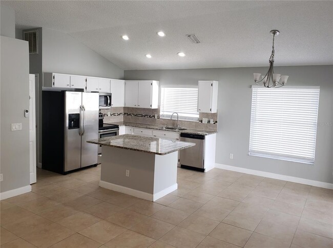 Building Photo - 9712 Yellow Stone Pl