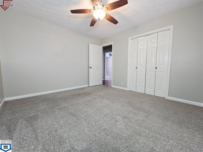 Building Photo - 1544 Pheasants Glen Dr