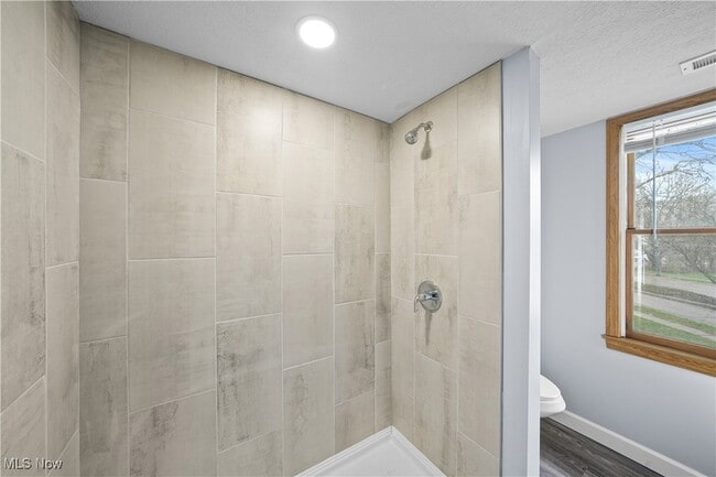 Building Photo - 1765 Merriman Rd