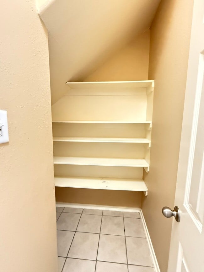 Building Photo - 14311 Mirkwood Ln