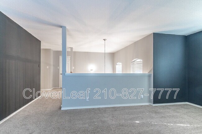 Building Photo - 16615 Raven Glenn