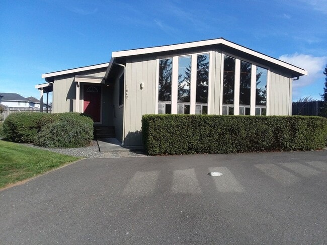 Primary Photo - 2 Bedroom/2 Bath Modular Home Available Now!