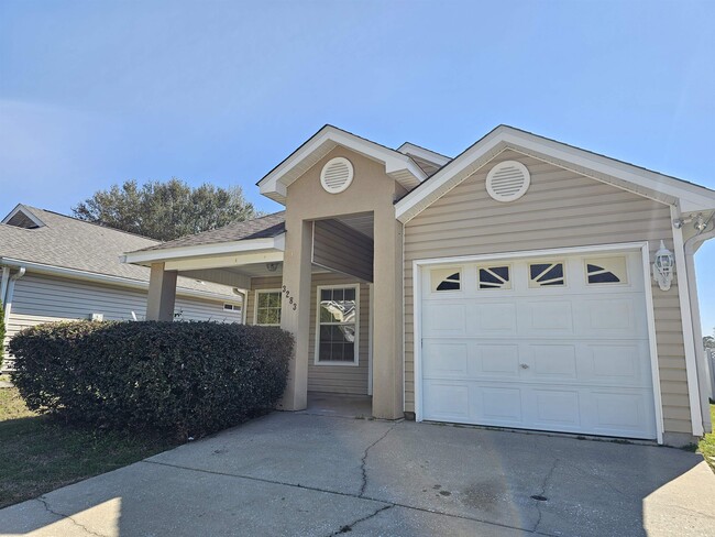 Building Photo - 3283 Emerson Ln