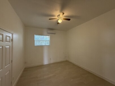 Building Photo - 314 7th Ave NE