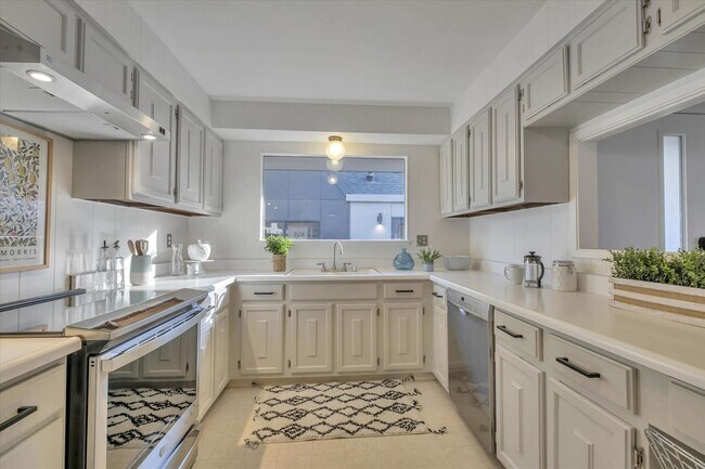 Building Photo - 103-119 Darlington Lane