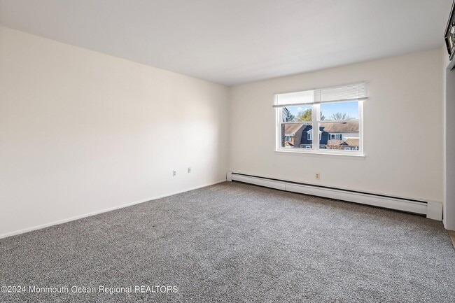 Building Photo - 80 Manchester Ct